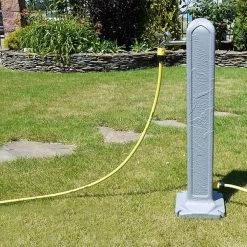 Waterzuil Met Kraan En Aansluiting - Grijs